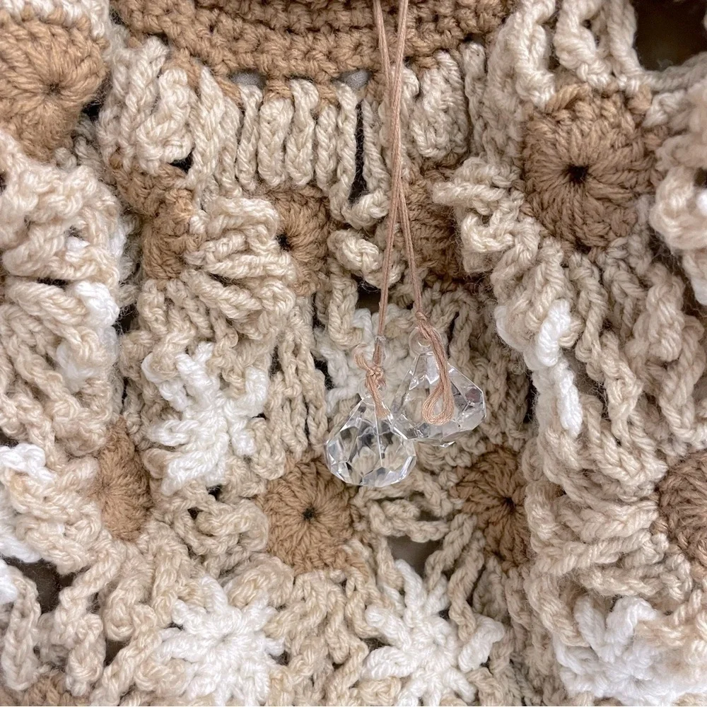 Vintage Handmade Floral Crochet Granny Style Bag, tan /cream wooden handles